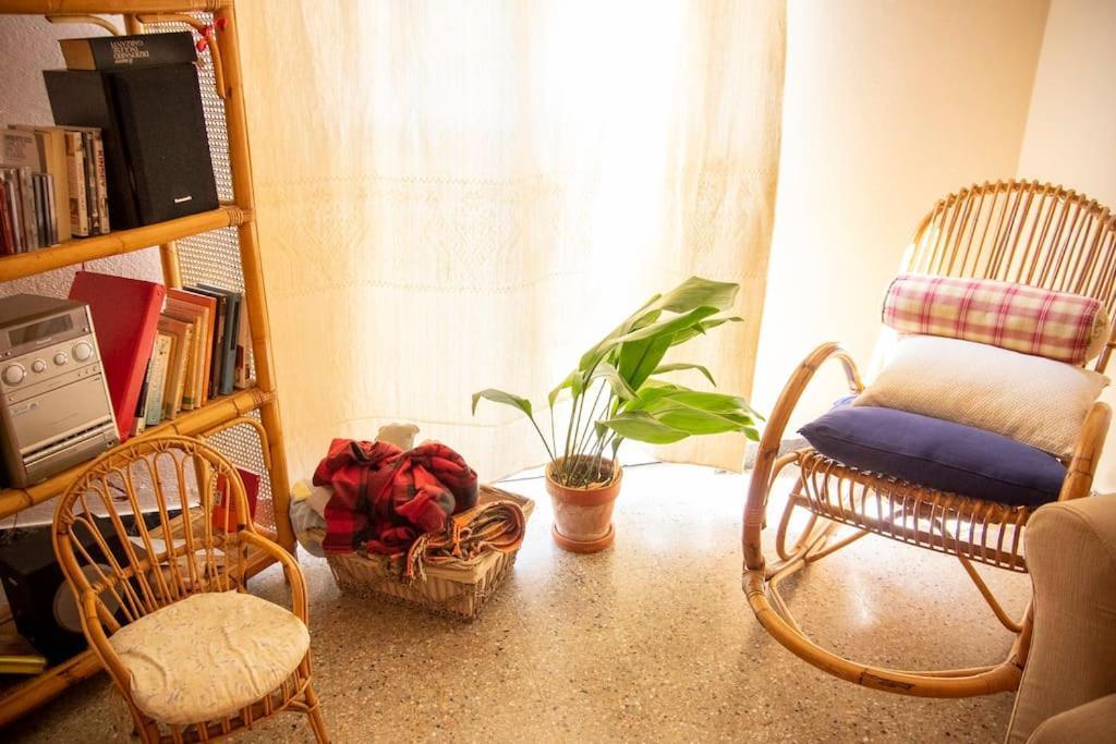 Pop In! Sunny 2Bdr Apt Cagliari Near The Beach Extérieur photo